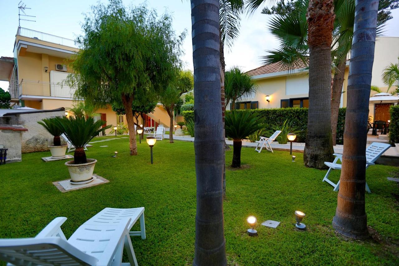 Re Sole La Dependance - Casa Vacanza M E R C U R I O Avola Exterior foto
