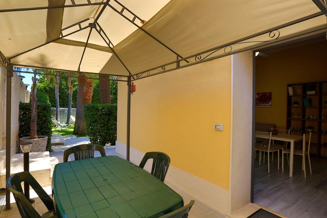 Re Sole La Dependance - Casa Vacanza M E R C U R I O Avola Exterior foto